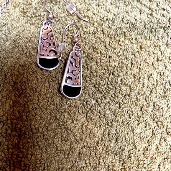 Brighton Catania reversible Y necklace and matching earrings - Picture 5 of 7